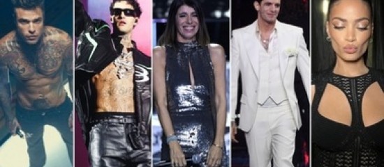 Duetti Sanremo 2025: Carlo Conti elenca i brani e gli ospiti nella serata delle cover